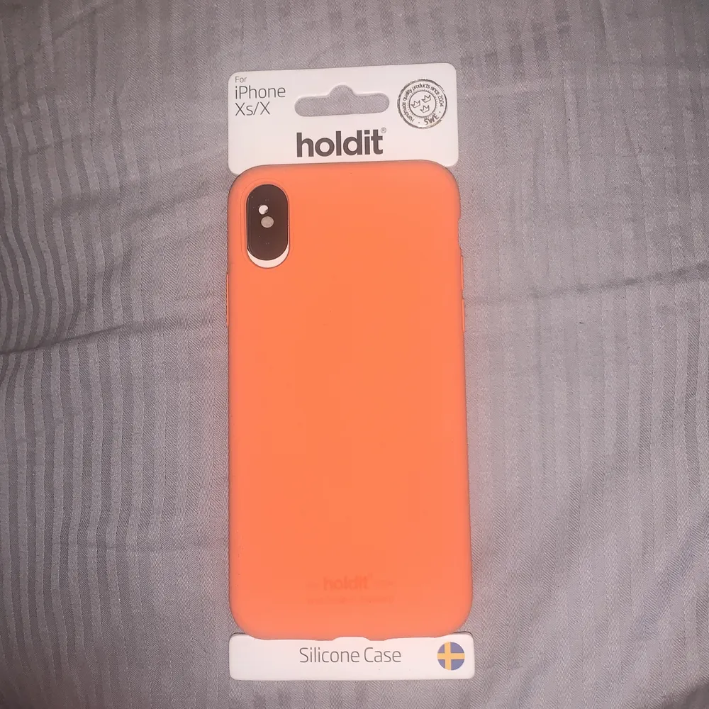 Orange mobilskal till iPhone X/XS, helt oanvänt! . Accessoarer.