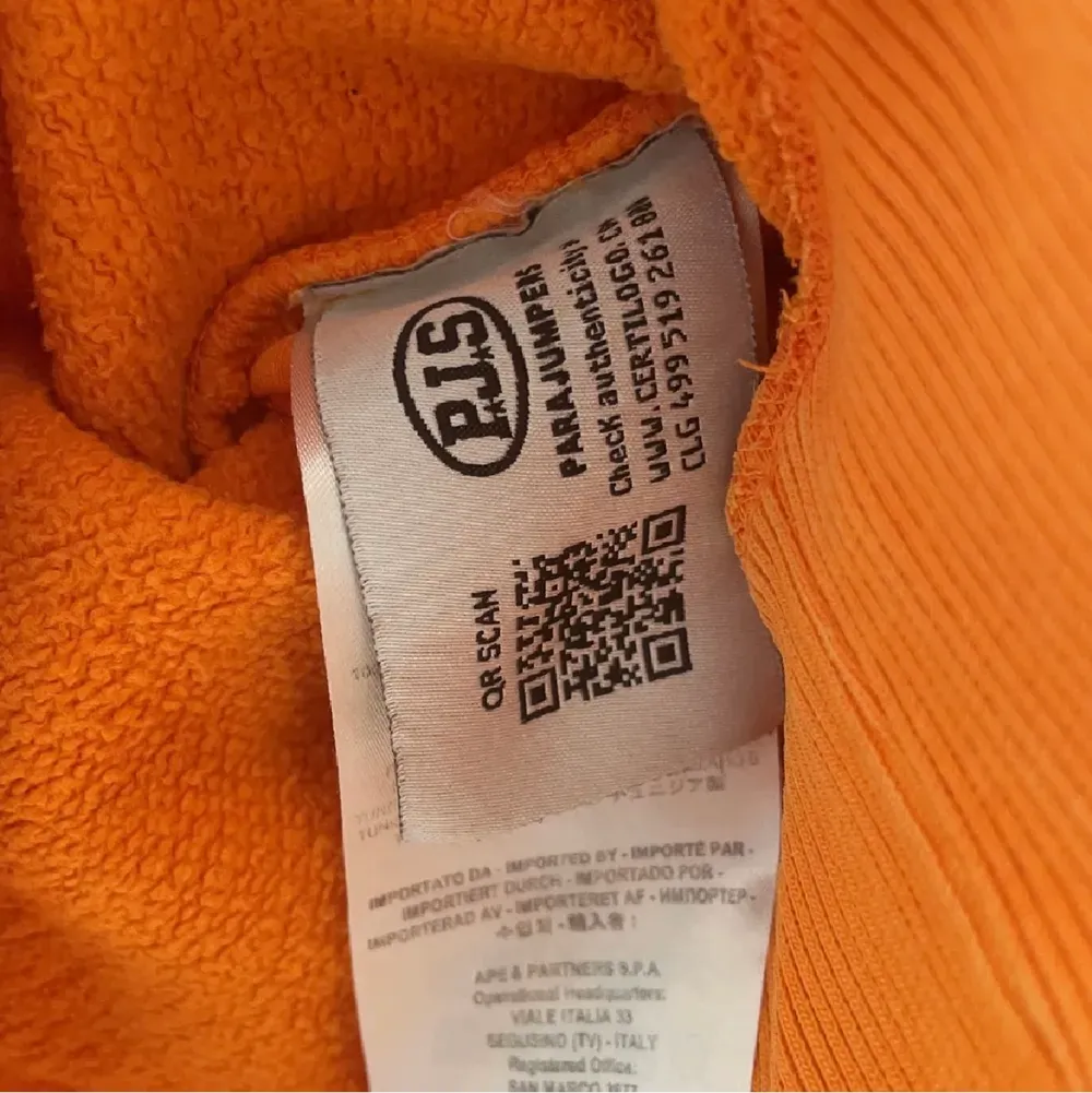 Orange sweatshirt från parajumper! Qr-kod finns på sista bilden!. Tröjor & Koftor.