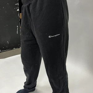 Champion mjukisbyxor  - Nypris: 600kr