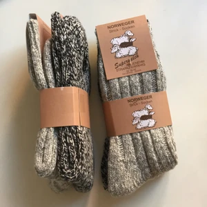 Raggsockor - Helt nya raggsockor strl 39-42, totalt 4 par. (200kr för alla 4 par, eller 100kr för 2 par).