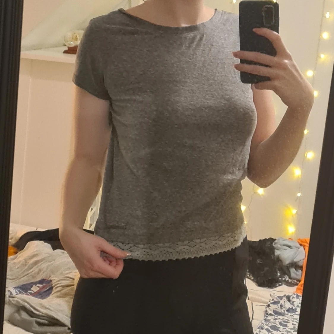 T-shirt med spets - 90