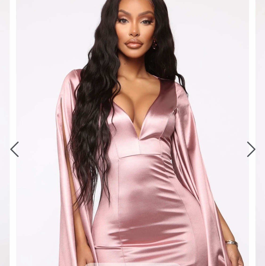 Satin klänning - fashion nova 