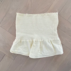 Brandy tubetop  - Gullig gul tubetop från Brandy Melville 