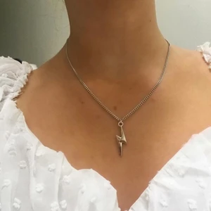 Halsband  - Super fint halsband! 75kr (frakten är inkluderad i priset) hör av er vid intresse eller funderingar🥰💓