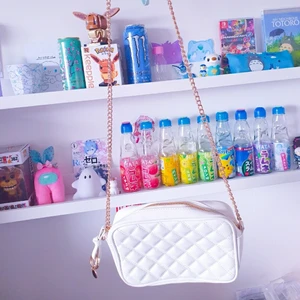 Oanvänd väska♡ - Ny väska från hm♡ kommer inte ihåg orginalpriset men kan väl ha legat på en 150kr?♡ 