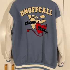 Varsity jacka - Säljer (tyvärr) min unika varsity jacka då den är lite för liten, färgen är lite ljusare än på bilderna, passar även Small om man vill ha mer oversize