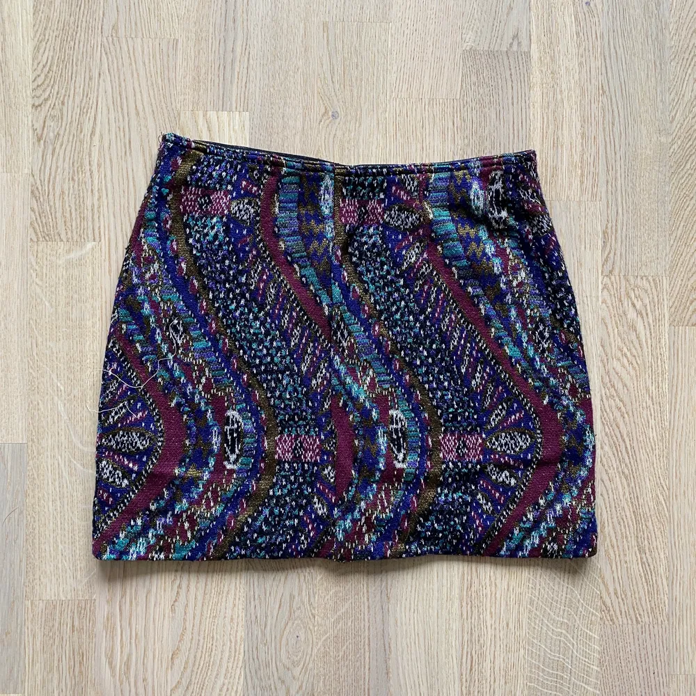 Stickad vintage kjol från Missoni, omsydd för att passa Xs (se söm bak). Fint vintage skick!. Kjolar.