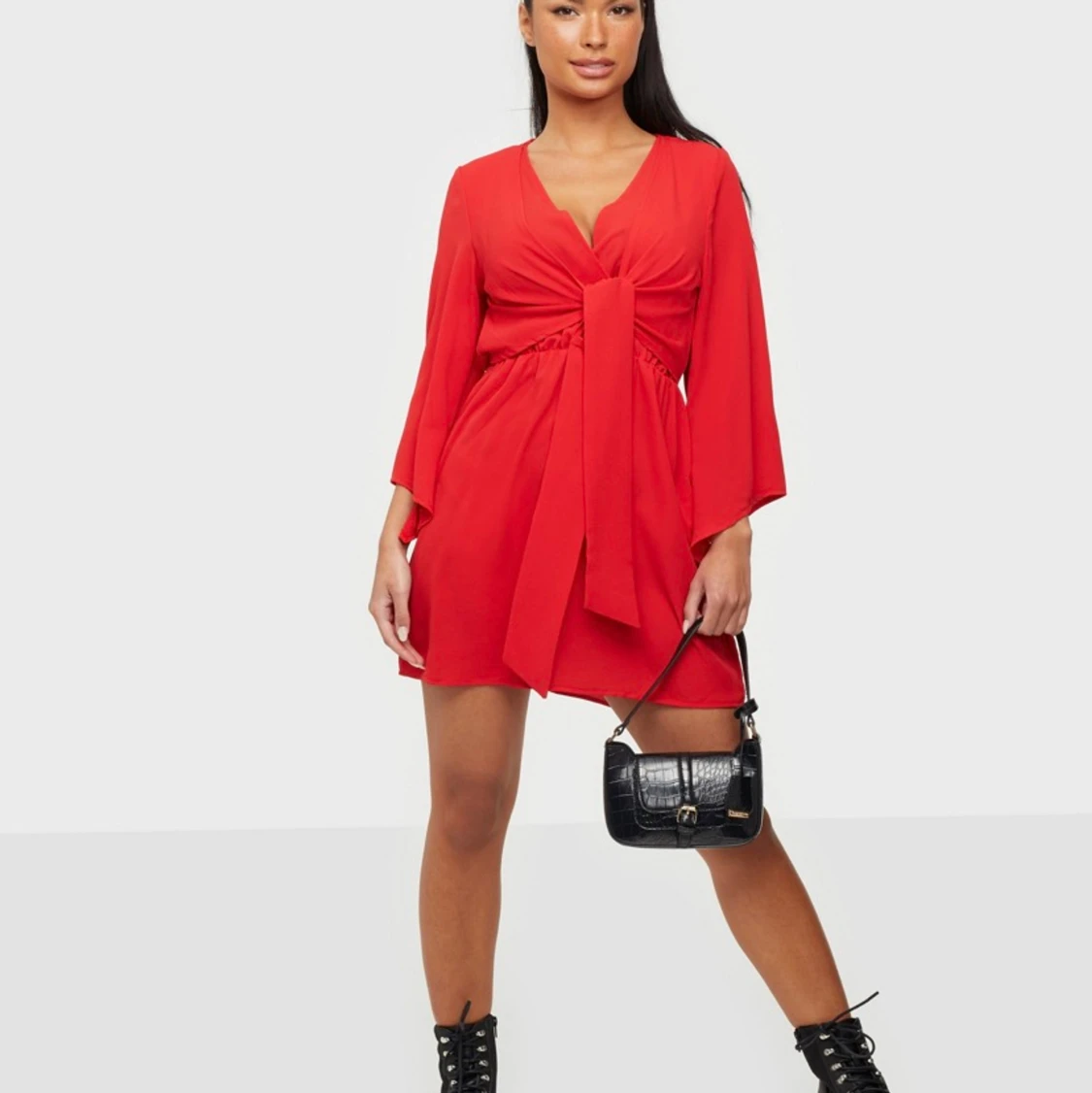 Klänning från Ax Paris i strl 40