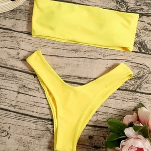 Shein bikini storlek m - Så fin bikini från shein i storlek m men som passar mig som bär storlek s annars. Inte kommit till användning ❤️