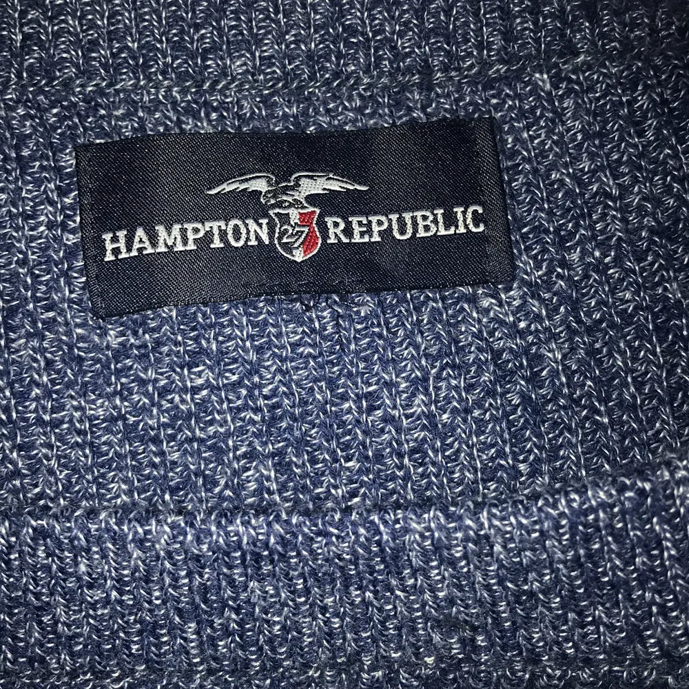 Fin helt ny tröja från Hamilton republic. Stickat.