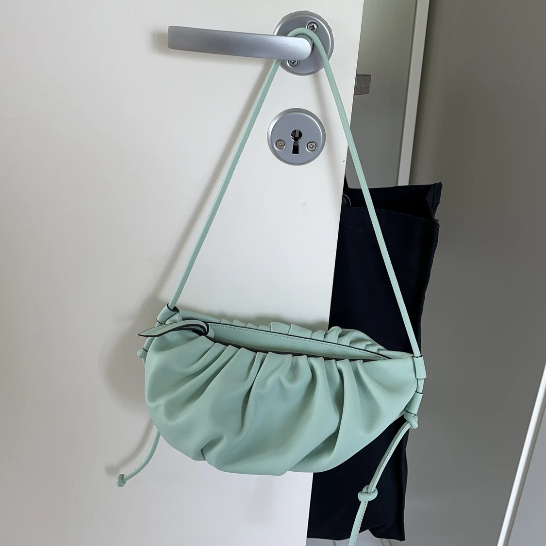 Mintgrön väska från mango  - 91