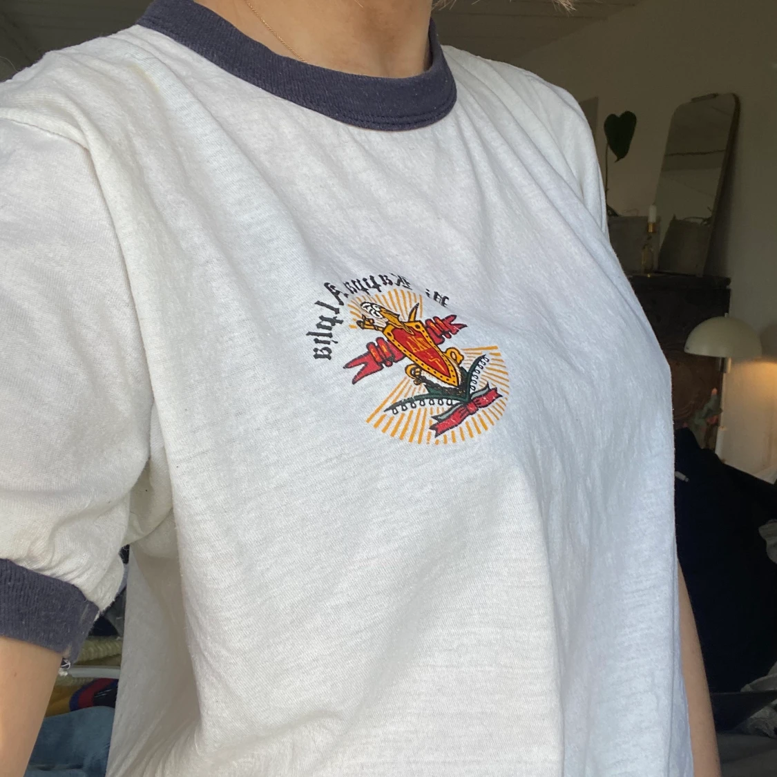 vintage t-shirt med print. Strl L - 90