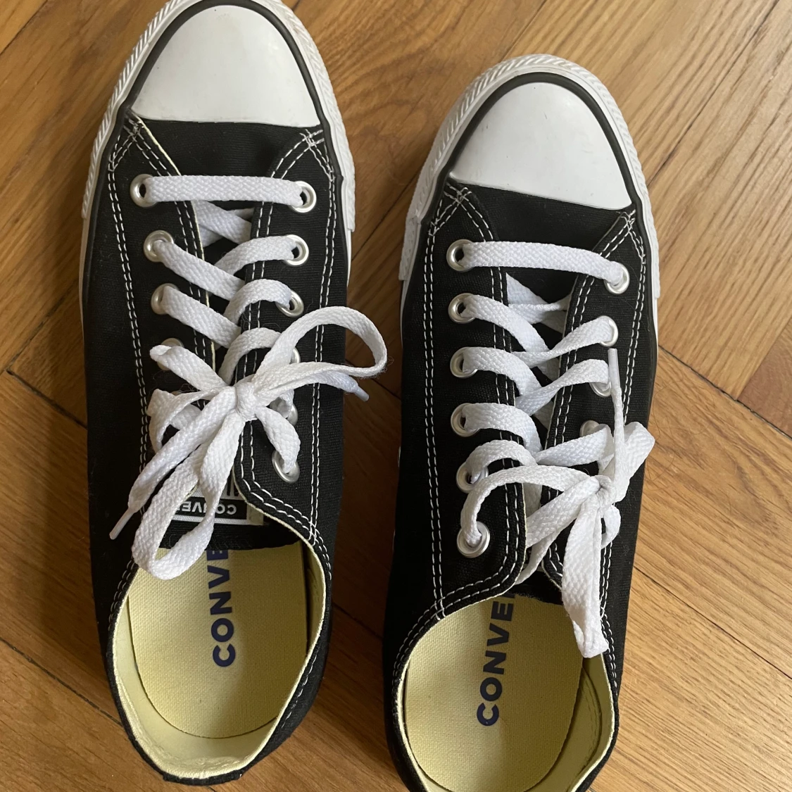 Converse svarta - oanvända  - 91