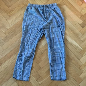 pyjamasbyxor  - pyjamasbyxor aldrig använt. M , passar också S