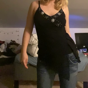 Mesh linne  - Fin topp med mesh nertill! 