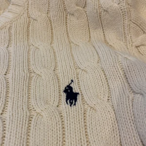 polo ralph lauren - Vit polo tröja. I nyskick, använd 2 ggr. 