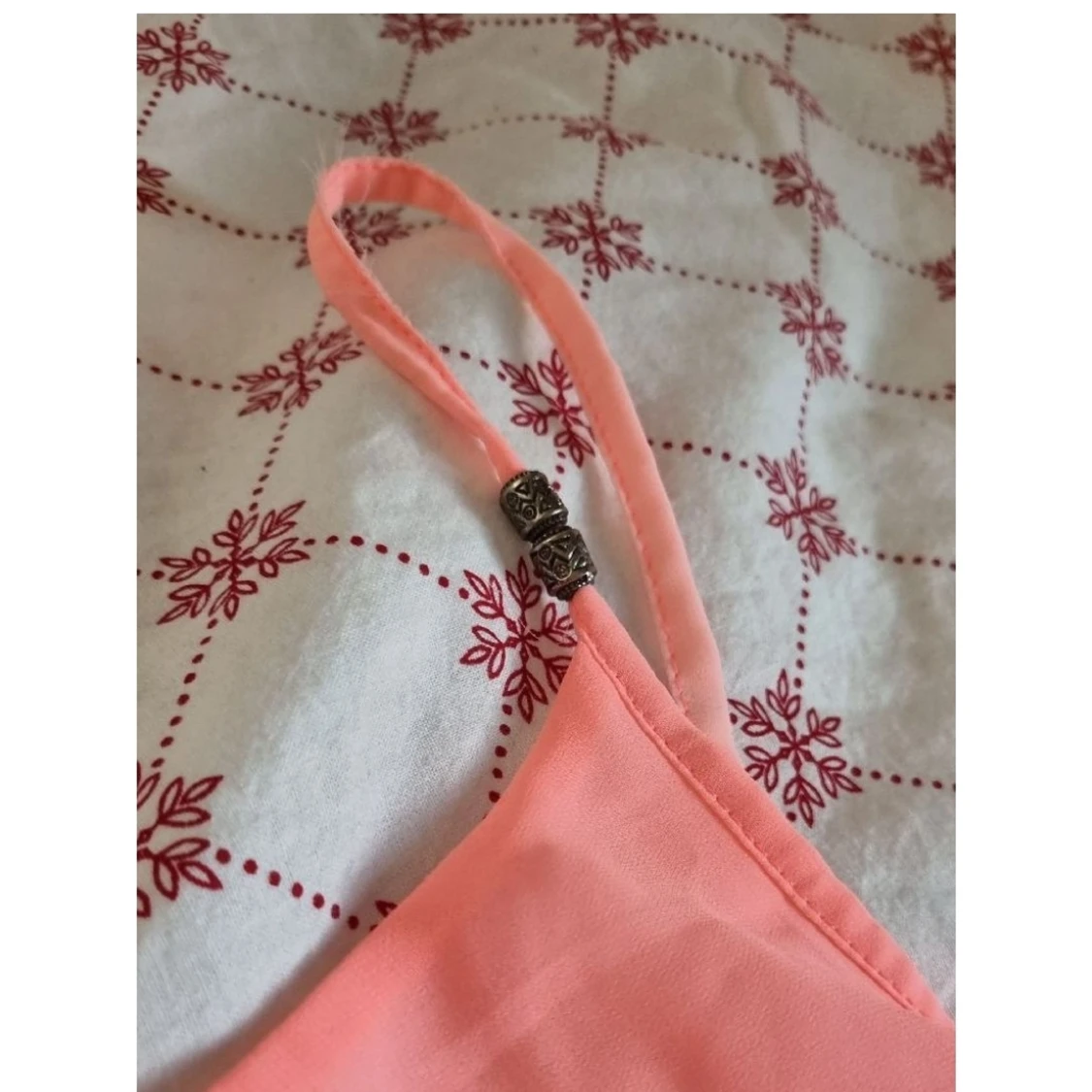 Klänning "ombre" korallfärg-vitt - 90