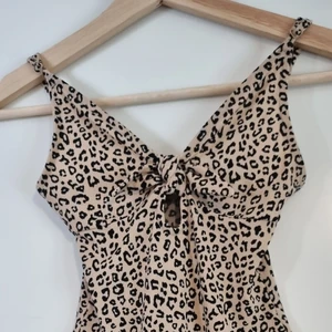 Hm - Xs leopard body perfekt for sommar 