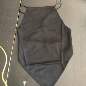 Svart linne lite rygglös - Jättefin Svartlinne typ kom igår är tyvärr för lite på mig, förbättra bilder på bikini och denna skriv 