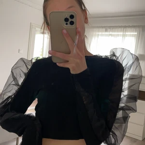 Tröja - Tröja ifrån zara näst intill oanvänd, köparen står för frakt