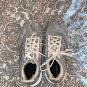 Adidas Träningskor - Måttligt skick 