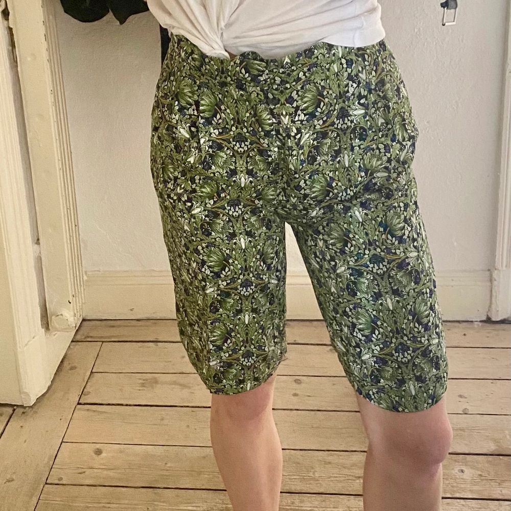 Zara Bermuda Shorts - Zara | Plick 