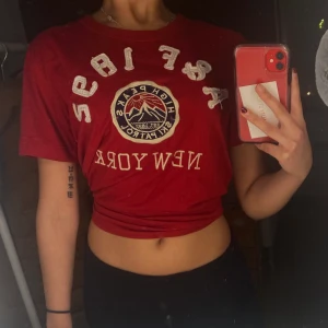 Oversize T-shirt  - Oversize T-shirt från abercrombi & fitch (knutit den i ryggen) 