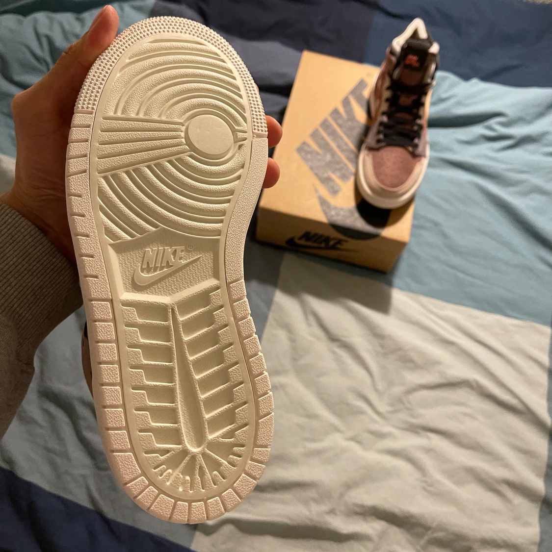 Air Jordan 1 Conyon Rust - 91