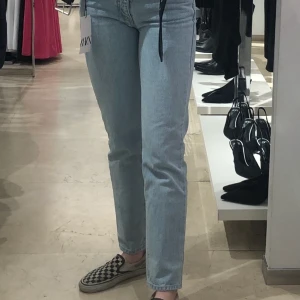 Vintage momjeans - Säljer dessa asnajs momjeans som är vintage!