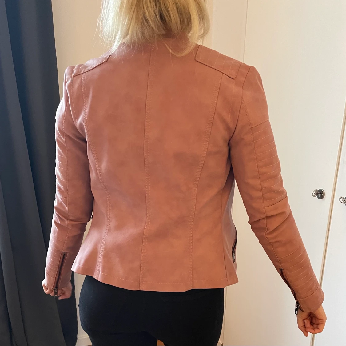 Only jacka storlek 34 - 90