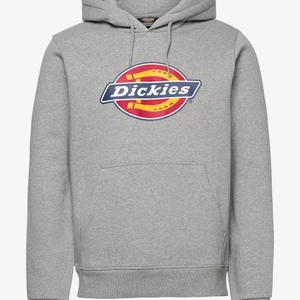 Dickies Hoodie  - En dam Hoodie i storlek M. Kostade 550. Använd få tal gånger. Ny skick. 