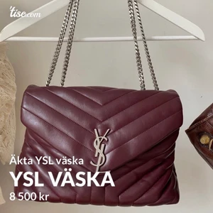 ÄKTA YSL VÄSKA!!❤️‍🔥 - Äkta YSL väska i färgen vinröd. Storlek ”medium”. Köpt på NK i Göteborg. Kvitto saknas tyvärr men äkthetsbevis finns. Väskan är använd men inte i dåligt skick!😇💕(lagt ut den på Tise därav texten på bilden!) ingen bytesvara