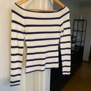 Tröja Stl xs  - Tröja Stl xs. Oanvänd.