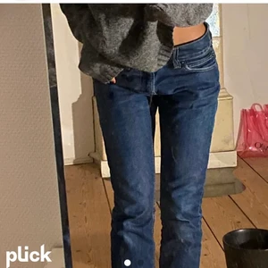 Blåa levis jeans - As snygga jeans från levis , 511 W30 L32⭐️⭐️(lånade bilderk) endast använda ett fåtal gånger