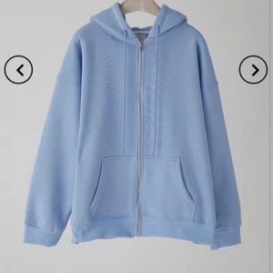Hoodie - Blå oversize zip-up hoodie från Cider 💙 köparen står för frakten 