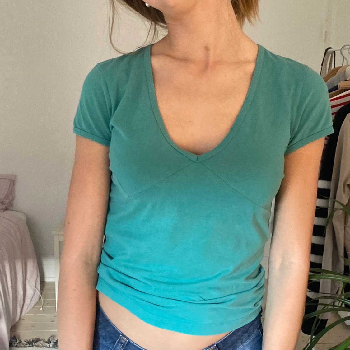 Grön v-ringad t-shirt