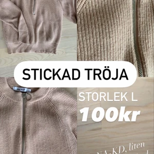 Stickad tröja NAKD - Lite tjockare ljusrosa stickad tröja med halvdragkedja från NAKD, fint skick knappt använd 🤗 ganska liten i storleken beror på hur tajt man vill ha den!
