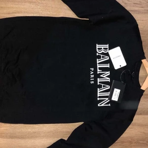 Balmain och Hugo boss tröjor till salu! - M, passar även S och L alla 3 tröjor.