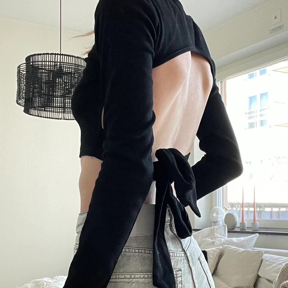 Svart topp öppen rygg - 91