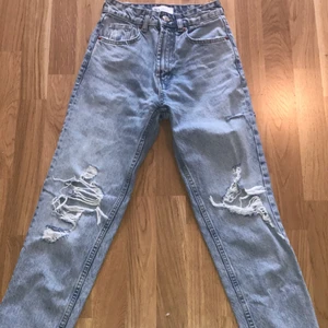 Jeans - Ett par jeans från Zara som tyvärr inte passar mig😢💕