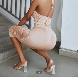 Ursnygg klänning - Helt ny snygg klänning