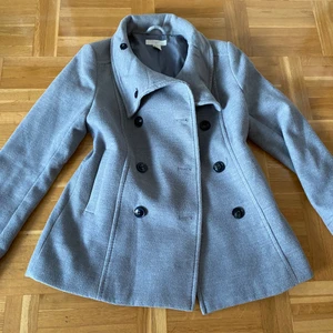 Höst jacka - Från H&M, typ aldrig använd. Storlek 38