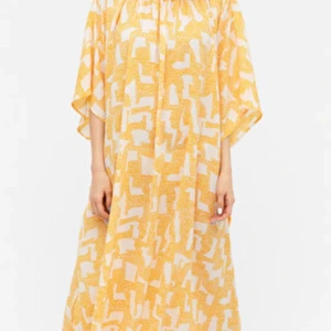 Monki - Härlig kaftan klänning från monki 🥰