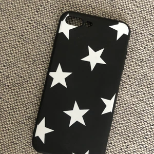 iPhone 8 Plus skal - Säljer mitt skal som är i princip orört, till en iPhone 8 Plus. 