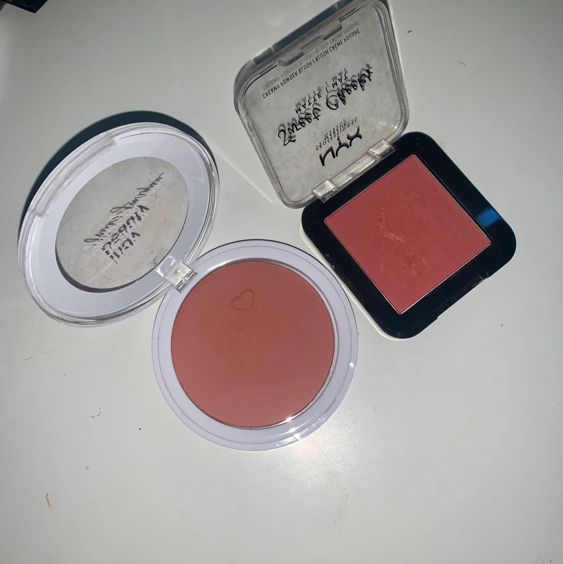 Rouge Indy Beauty & NYX - 90