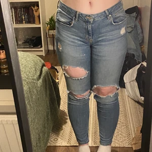 Gina jeans  - Storlek: medium 