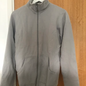 Filippa K tröja - Snygg ljusgrå Filippa K tröja från 90talet