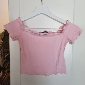 Crop Top - Normal i storlek. Använd någon enstaka gång