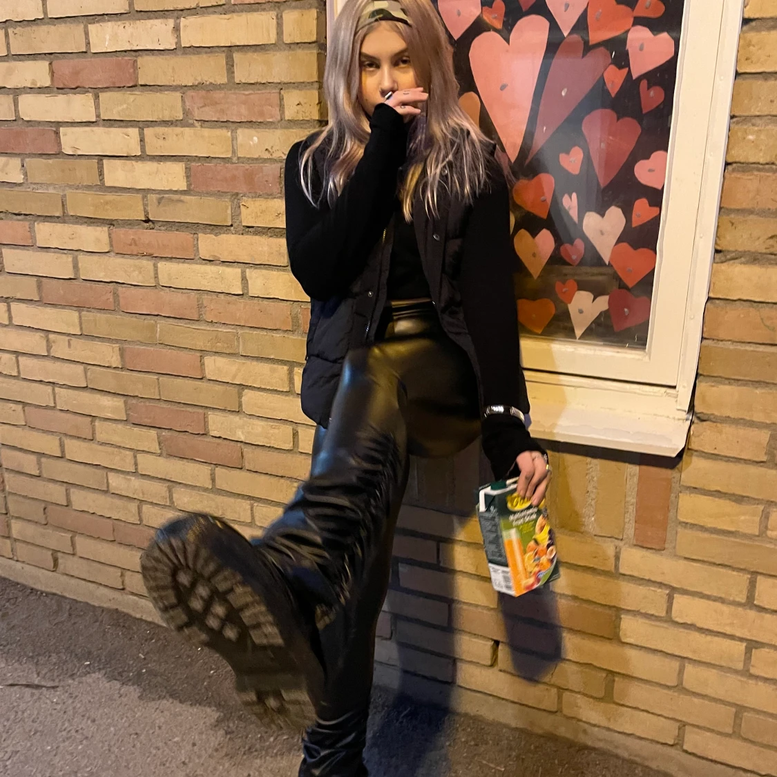 Skitsnygga fake skinnbyxor!