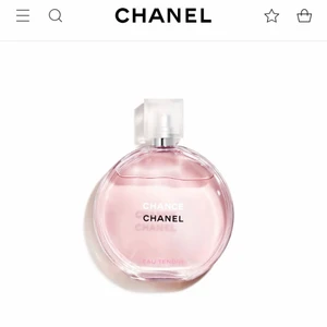 🌸 Chanel parfym 🌸 - Äkta Chanel parfym i EAU TENDRE 50 ml, ordinarie pris 1343 kr. Den är använd men det är minst 35-40 ml kvar. 💖 Vid snabb affär kan priset diskuteras 